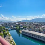 Exclusive 3 Bedroom Luxury Penthouse