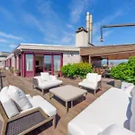 Apartment Exclusive 3 Bedroom Luxury Penthouse *