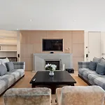 Exclusive 3 Bedroom Luxury Penthouse Apartment