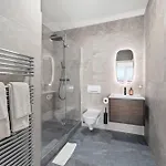 Apartment Exclusive 3 Bedroom Luxury Penthouse Geneva