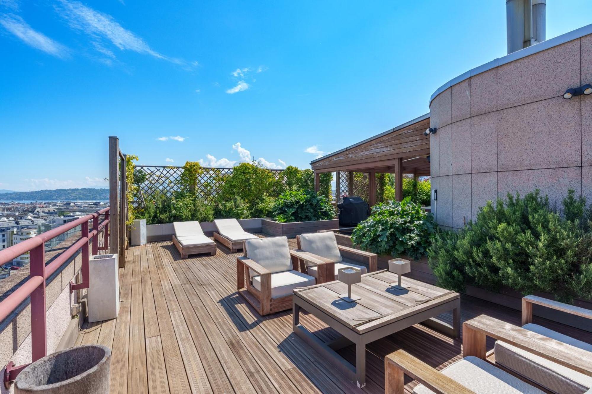 Exclusive 3 Bedroom Luxury Penthouse