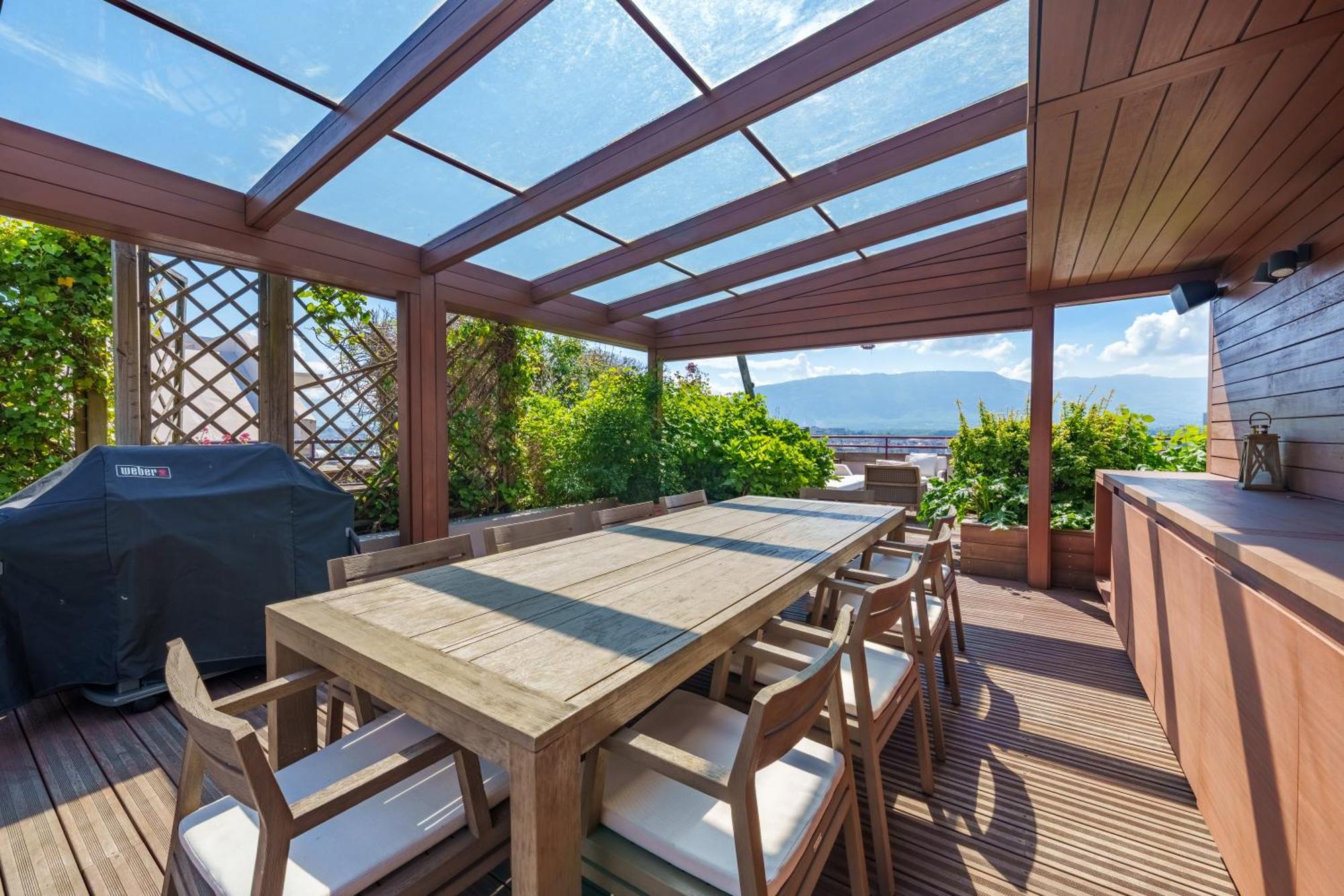 Apartment Exclusive 3 Bedroom Luxury Penthouse Geneva