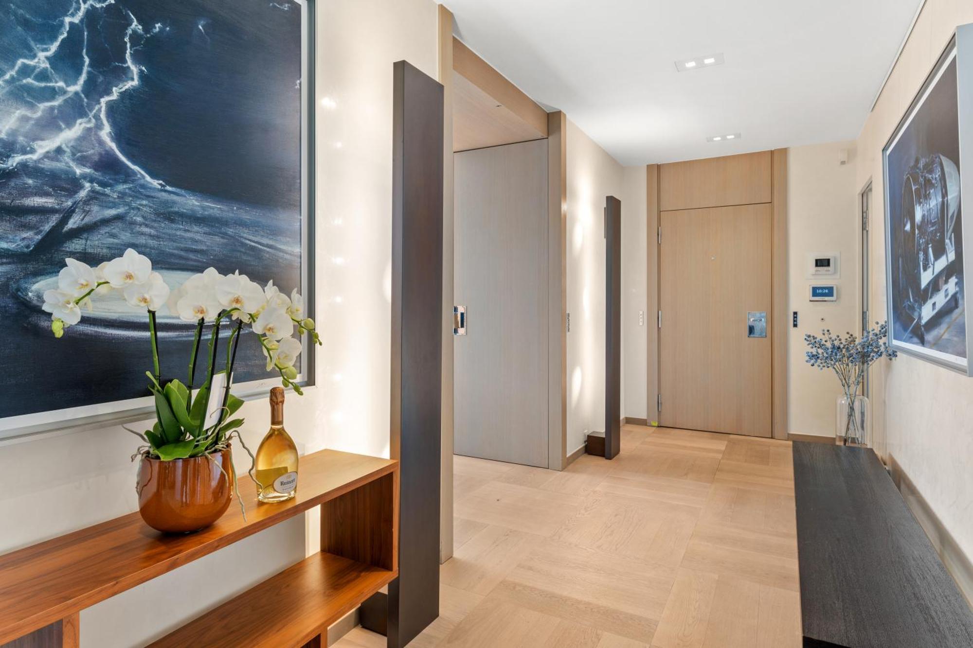 Exclusive 3 Bedroom Luxury Penthouse Apartment