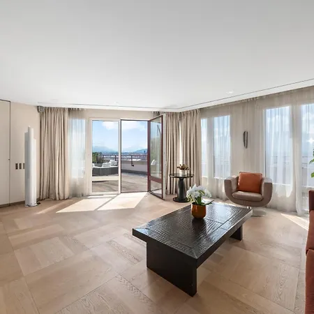 Exclusive 3 Bedroom Luxury Penthouse Appartement *